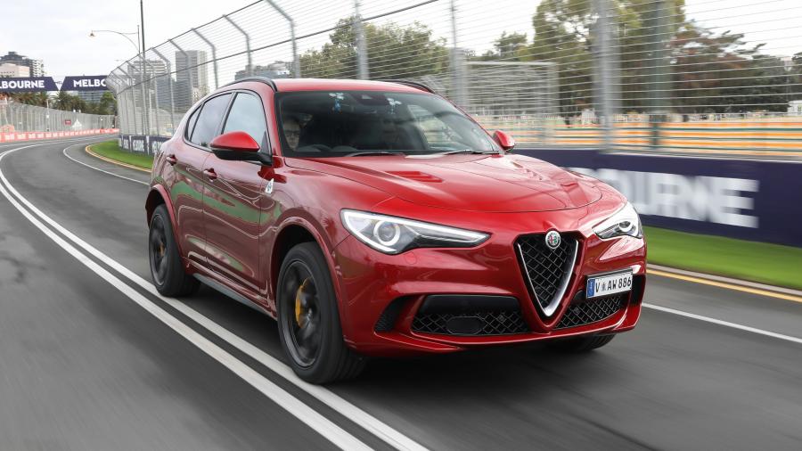  Alfa Romeo Stelvio Quadrifoglio (949) 2019 года  (AU) (фото 16 из 34)